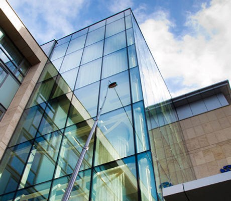 Commercial window cleaning